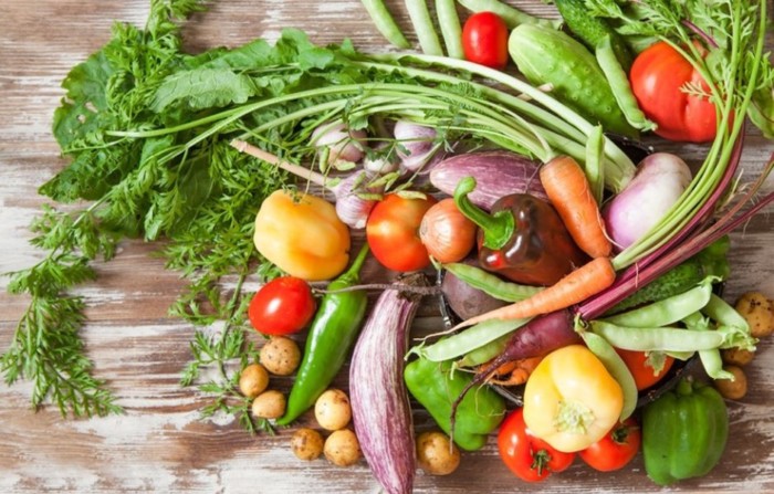 Дієтолог розповіла, які фрукти і овочі не варто купувати навесні