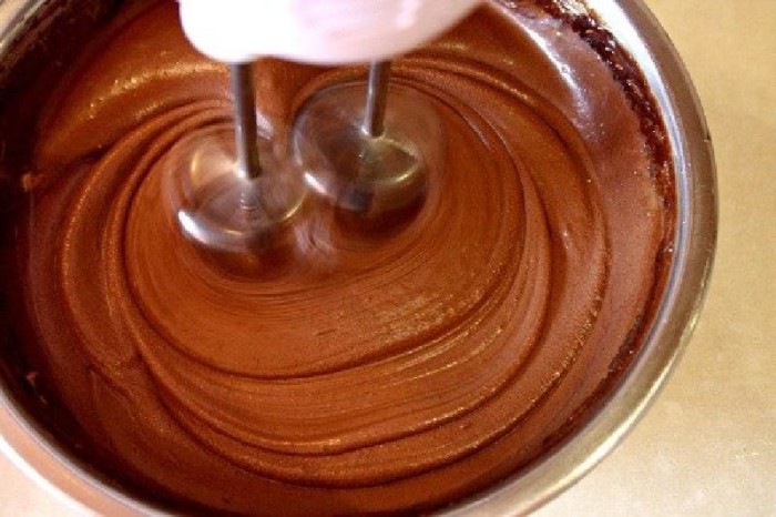 Без муки і крохмалю: для своїх ласунів готую смачне шоколадне тістечко