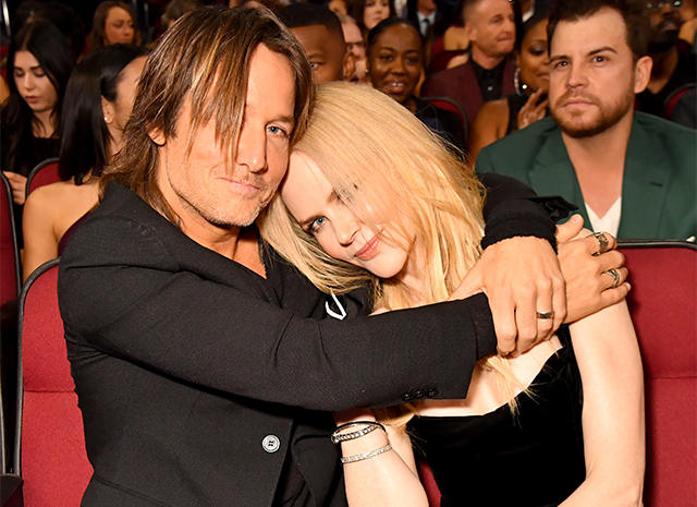 2017 American Music Awards - Roaming Show