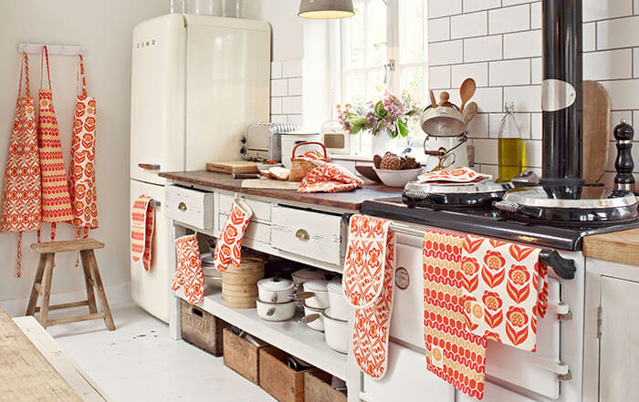 kitchen_towels_1.jpg.pagespeed.ce.fRaLKk5IdJ