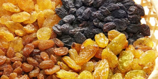 Four colors raisin on basket