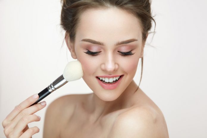 shutterstock_652025518-696x464