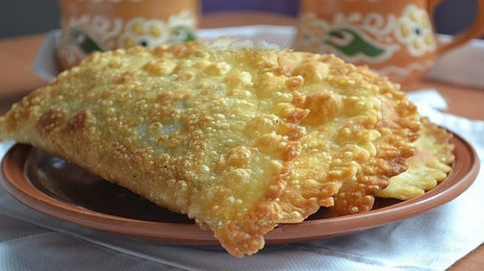 chebureki-2-696x389