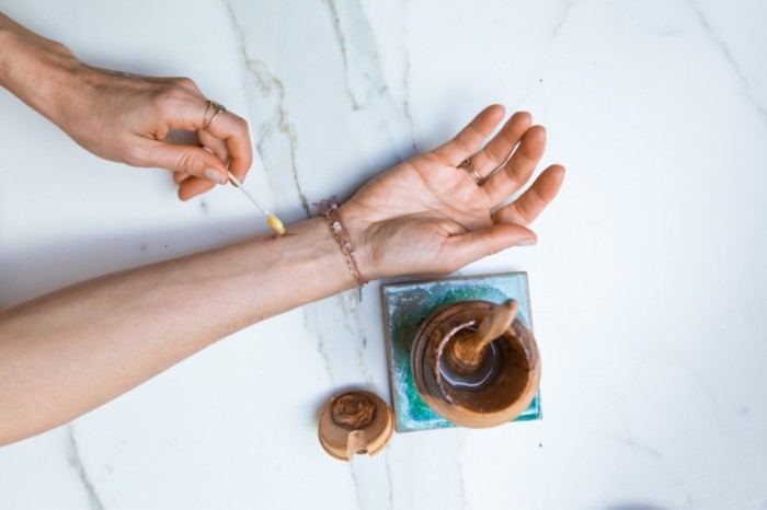 How-To-Use-Manuka-Honey-On-Burns-