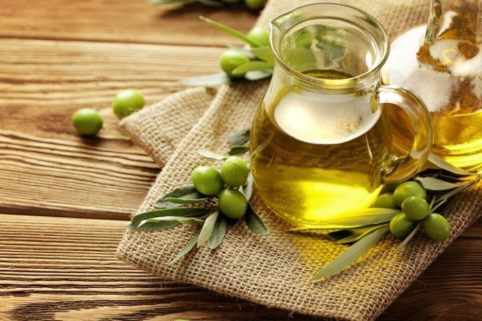 rpa-a-third-of-olive-oil-samples-non-compliant_wrbm_large-1-696x464