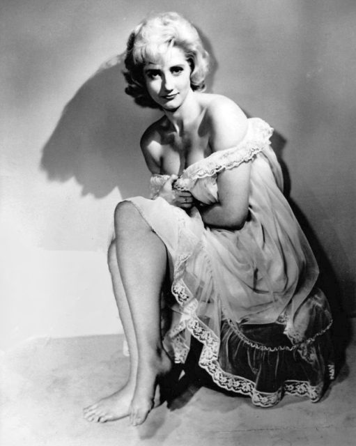 Liz-Fraser-Feet-1985752-511x640