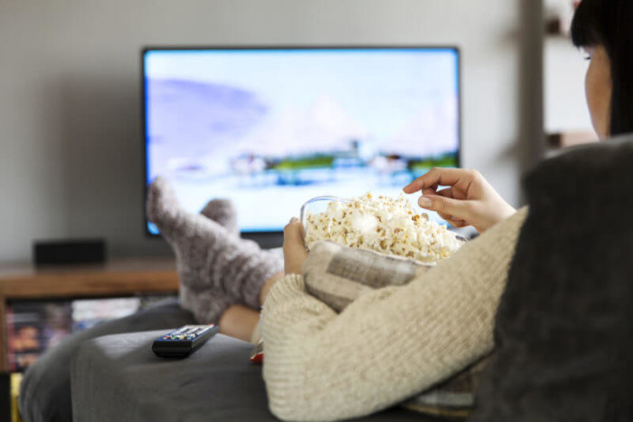 watch-new-movies-at-home-800x533