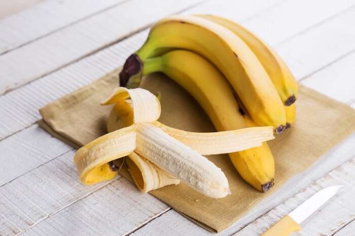 Bananas on towel