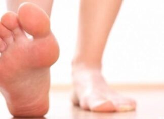 Названі симптоми на ногах, що попереджають про високий рівень цукру в крові